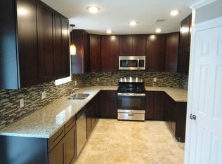 4912 Blue Water Ln, Dickinson, TX 77539