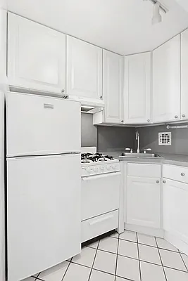 Rented by Compass | media 11