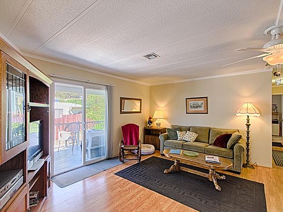 4th image of 3210 Cliffwood Dr