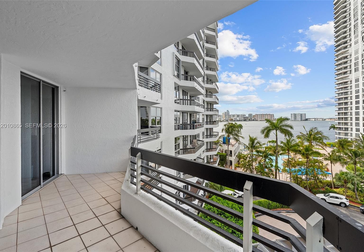 19195 NE 36th Ct APT 604 — Turnberry Isle Resort