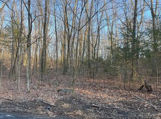 2-2A Warren Rd #D, Brimfield, MA 01010