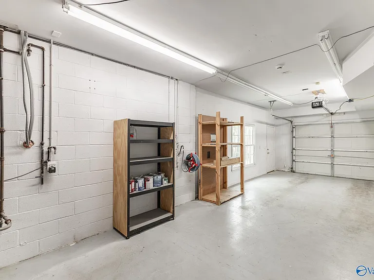 481 Brenda Dr — Photo 36