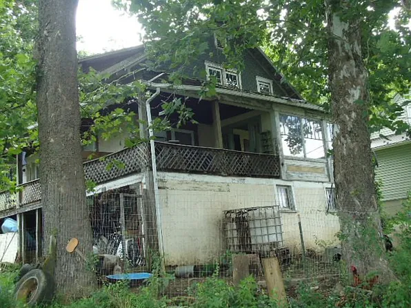 745 Cromwell St, Orbisonia, PA 17243