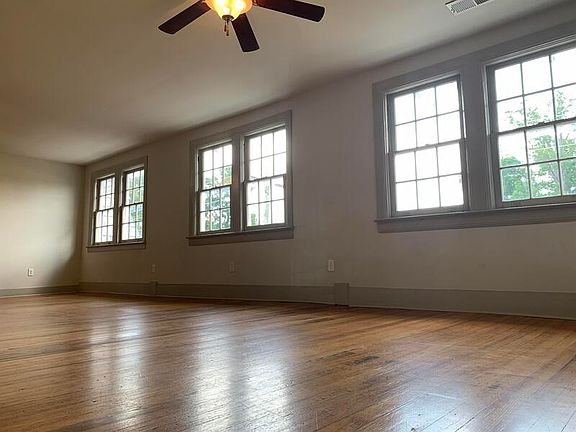 4th image of 102 W 2nd Ave Unit 302