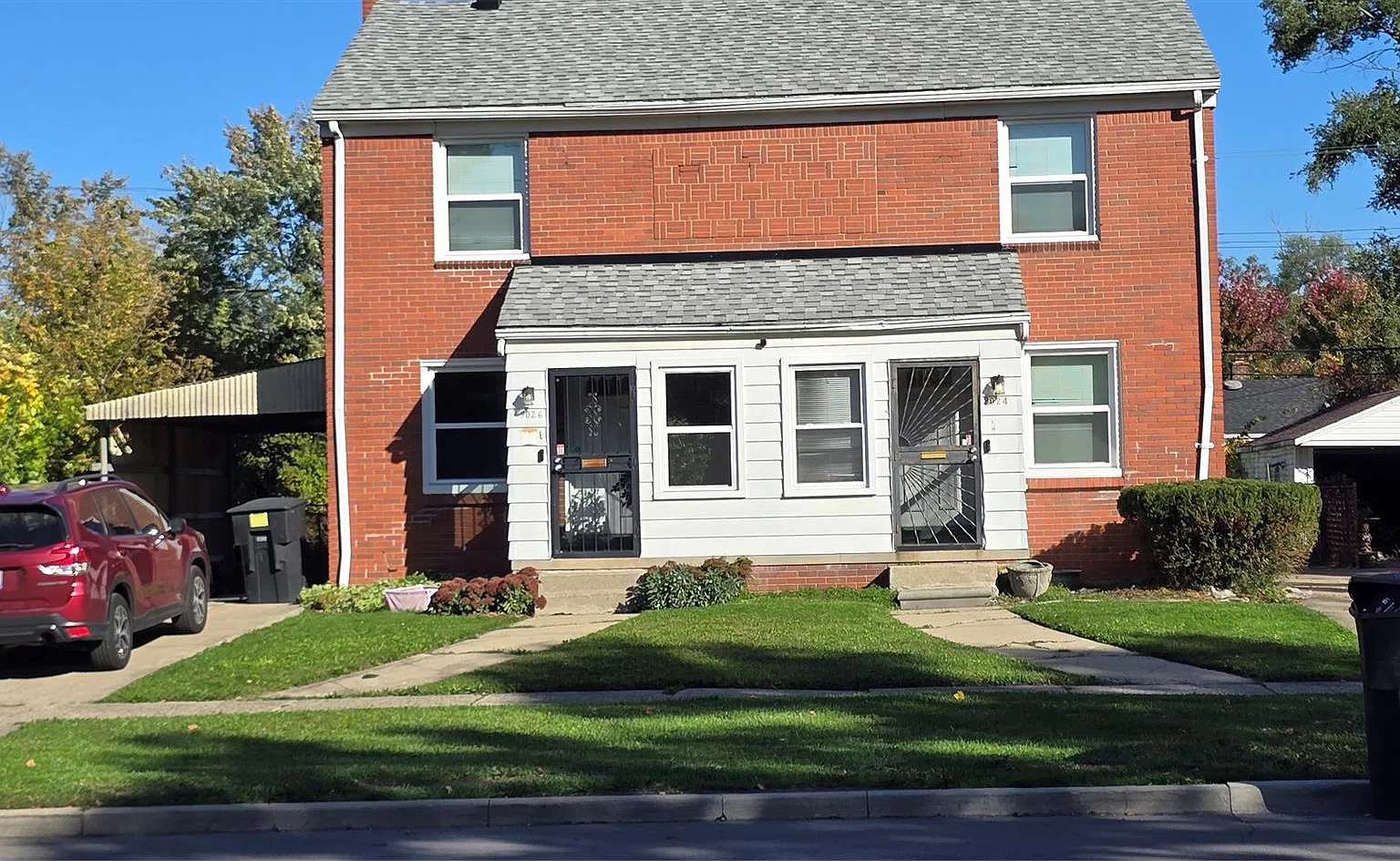 2 bed, 1.0 bath, 881 sqft, $1,150 — Photo 1