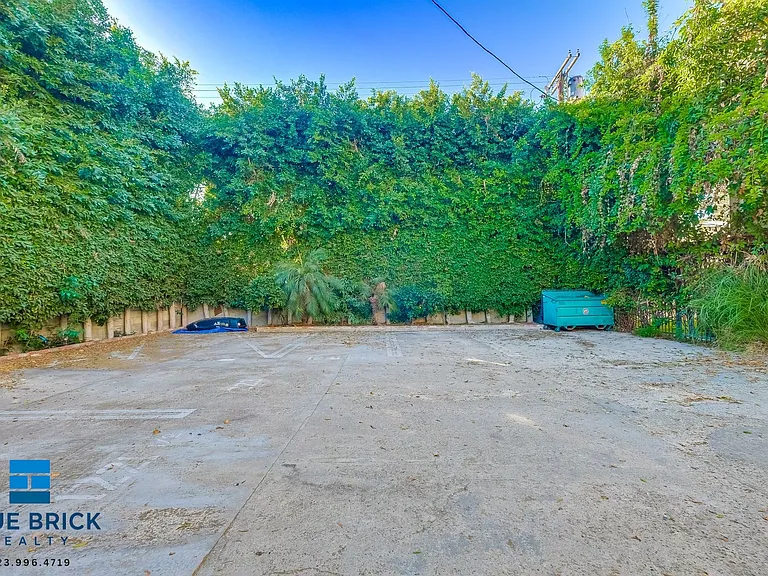 1223 N Bronson Ave — Photo 20