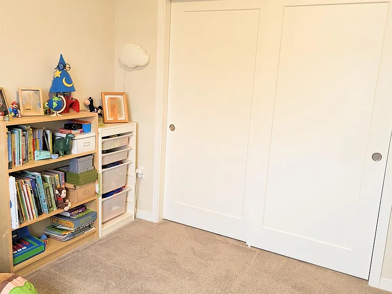 Closet in second bedroom