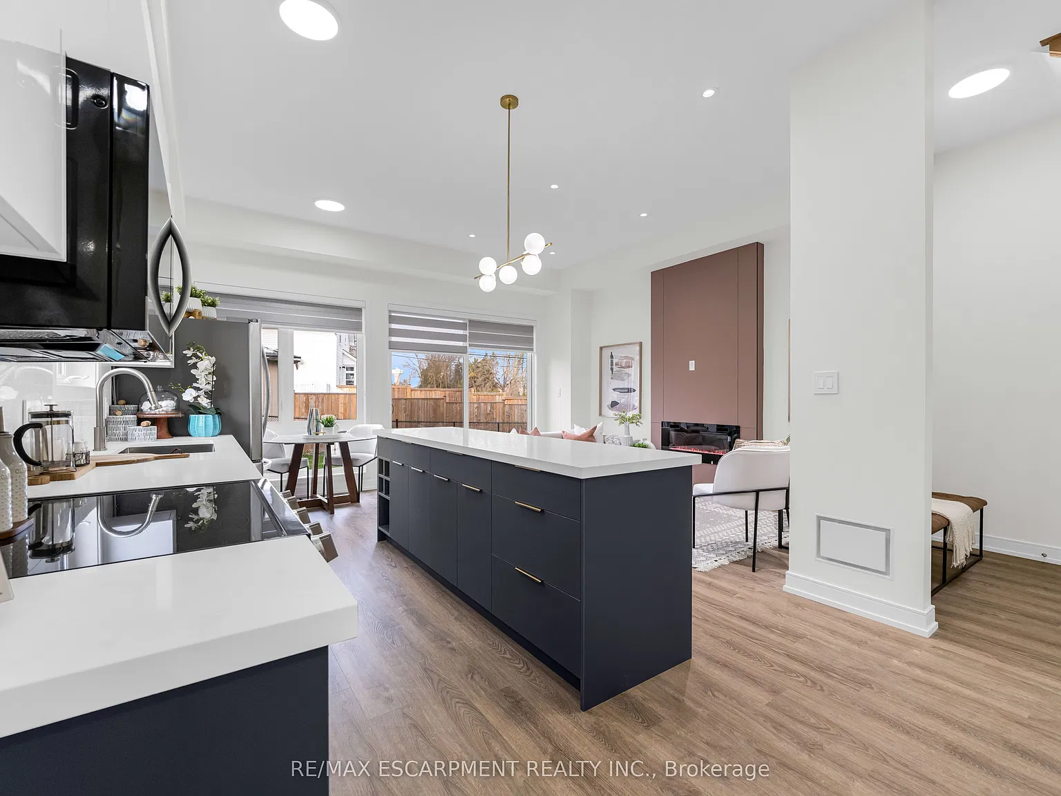 3 bed, $2,800 — Photo 4