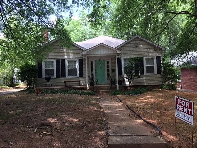 3 bed, 1.5 bath, 1668 sqft, $1,600 — Photo 3