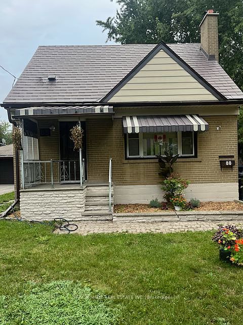 1st image of 88 McCaul St