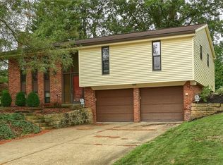 112 Valley Hi Dr, Pittsburgh, PA