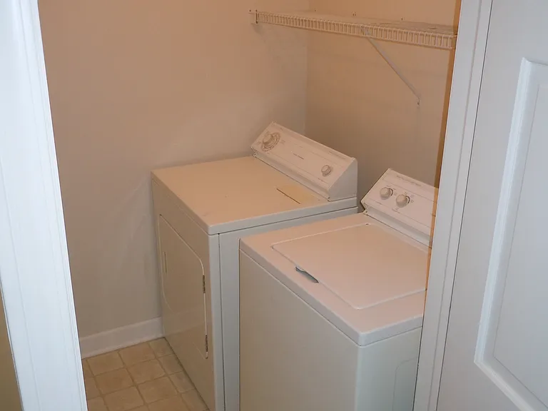 Laundry on 2nd story-same level as Bedrooms