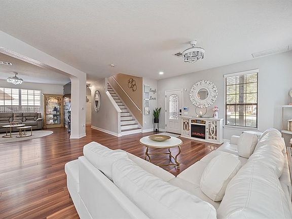 4th image of 5816 Welsh Way