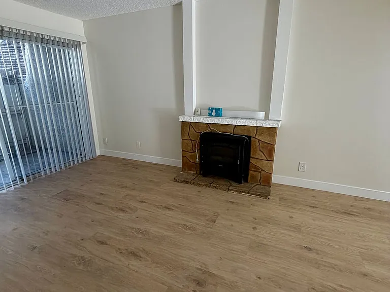 21801 Roscoe Blvd #128 — Photo 4