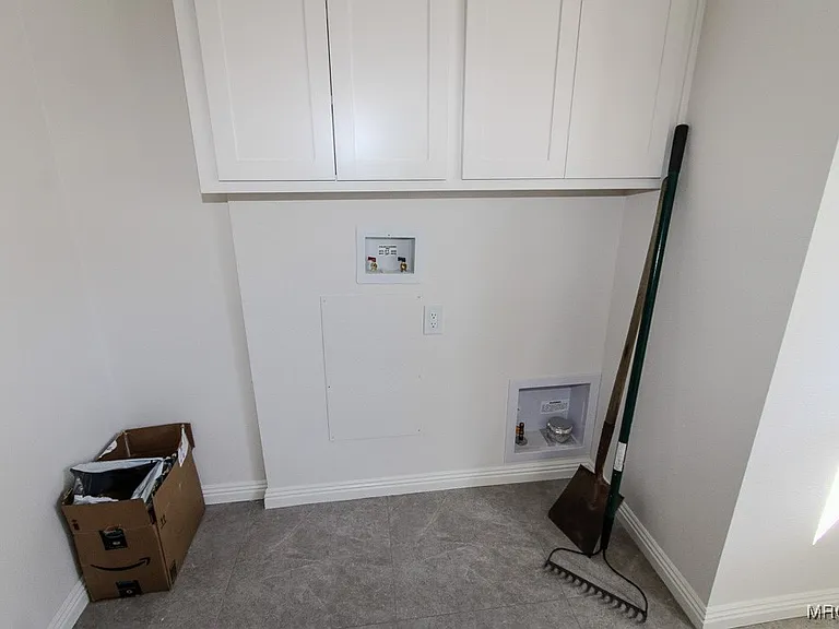 1336 La Crescenta Dr #1 — Photo 34