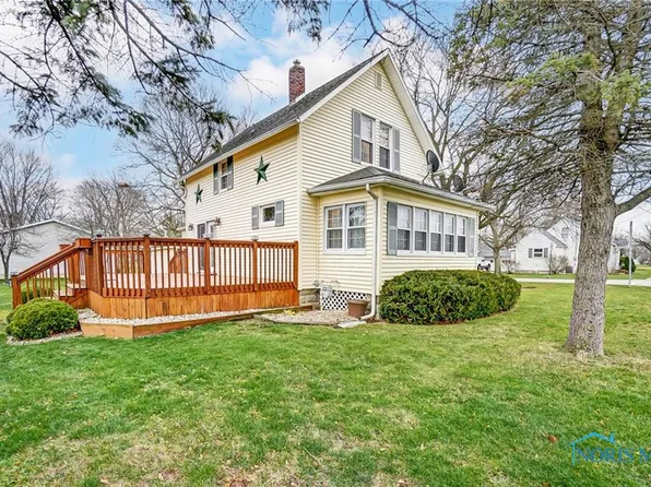 18746 North St, Tontogany, OH 43565