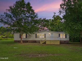 2126 Malpass Corner Rd, Burgaw, NC 28425