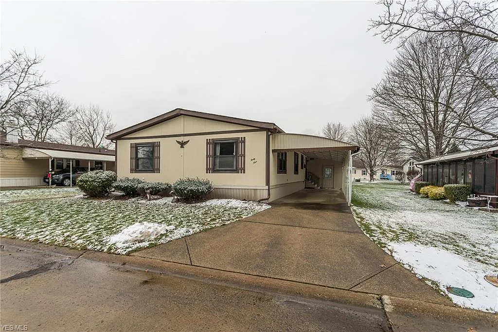 49 Sycamore Dr #49 photo 1