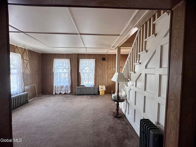 3rd image of 332 Center Street