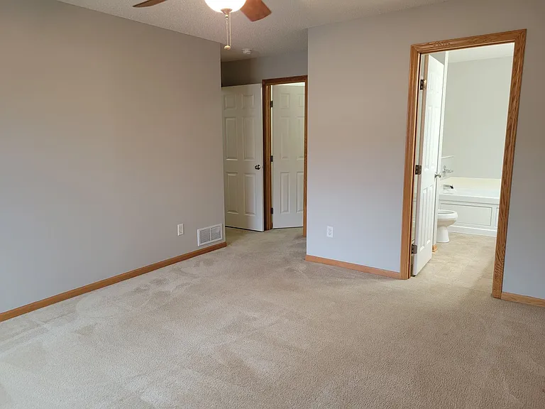 3512 Sterling Heights Dr #I — Photo 28