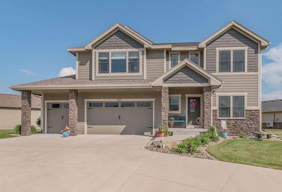 1st image of 3323 NE Briar Creek Pl