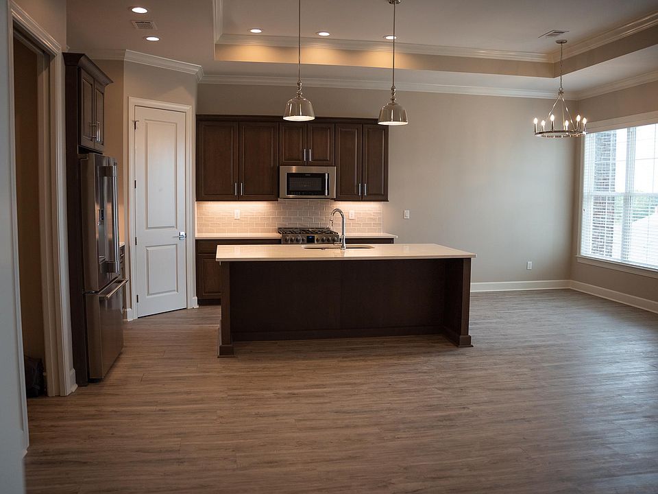 2nd image of 1 Chenal Village Cir #150