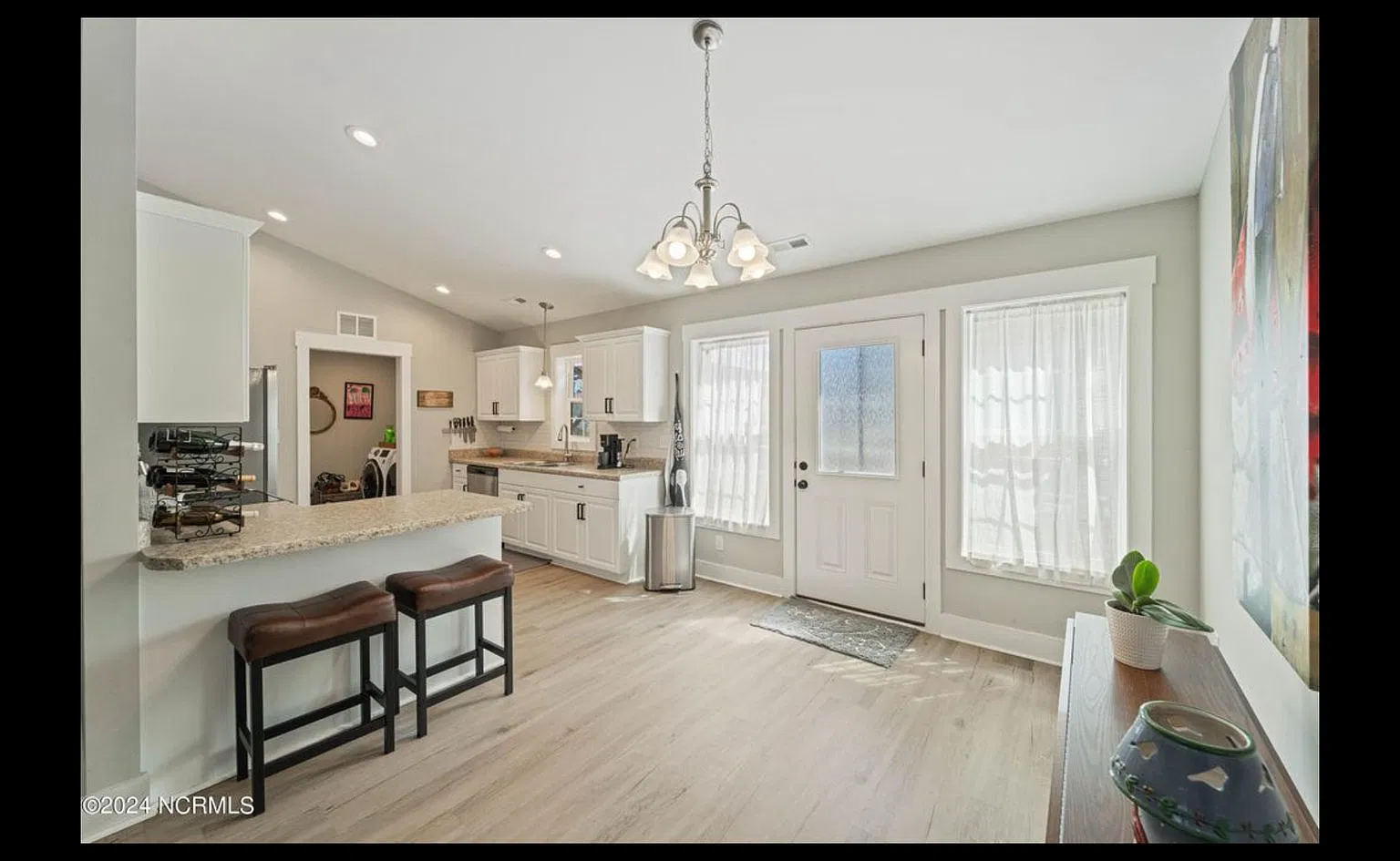 2021-Built 3 Bed, 2 Bath with Garage - Sneads Ferry, Close to Lejeune & Topsail — Photo 4
