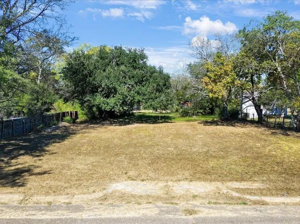 E Main St, Kilgore, TX 75662