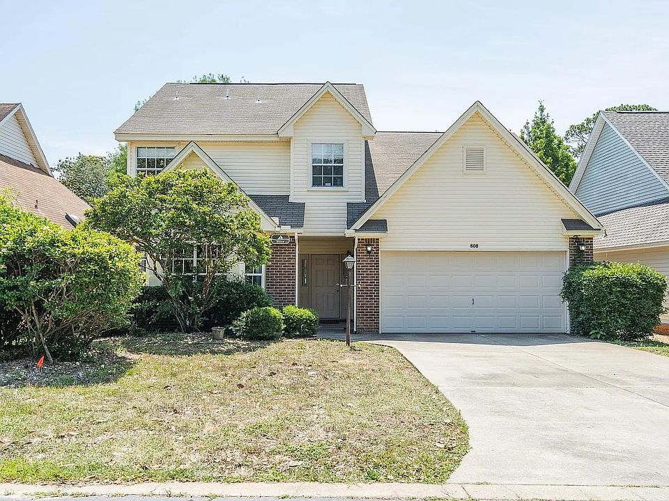 1st image of 808 Fairway Lakes Dr