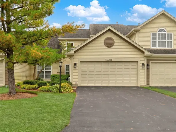 36098 N New Bridge Ct, Gurnee, IL 60031