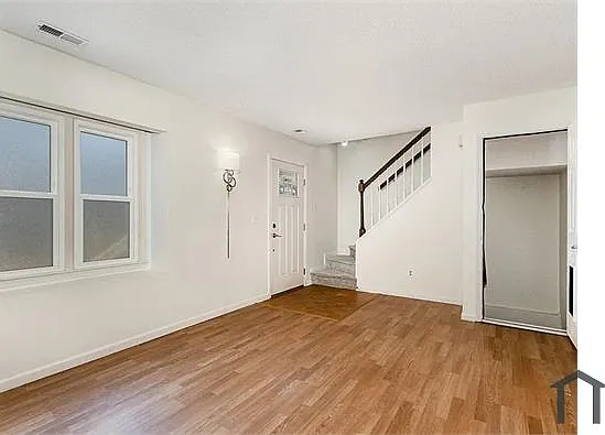 117 London Plain Ct — Photo 3