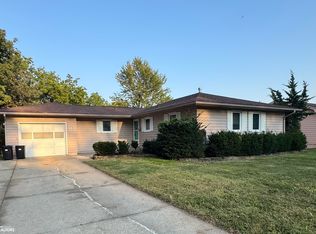 902 Plum St, Atlantic, IA 50022