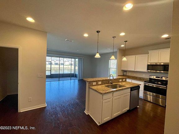 4th image of 7011 Berrybrook Dr