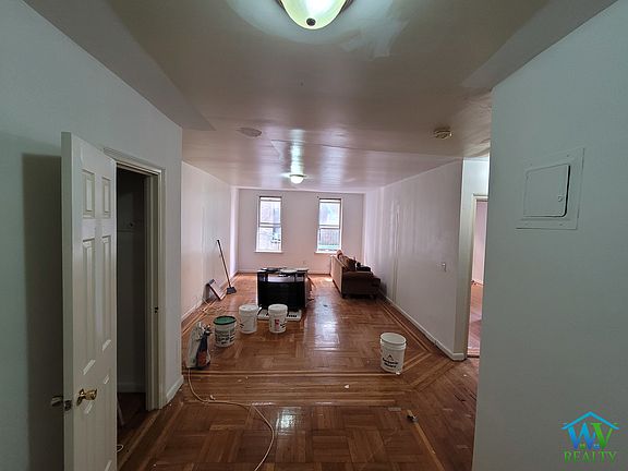 2nd image of 1504 Sheridan Ave #G4