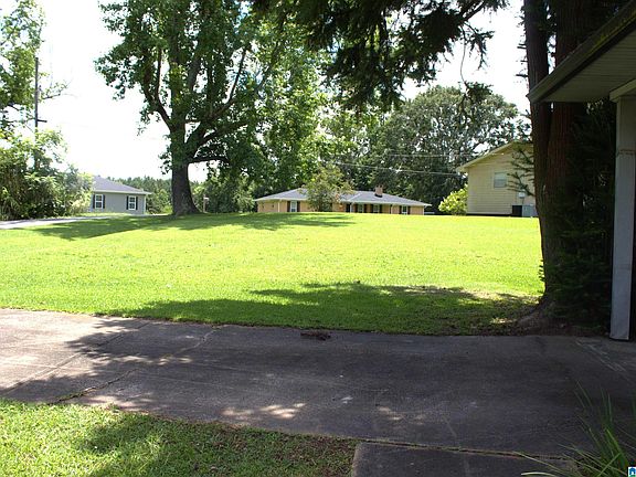 5th image of 58 Lynn Dr