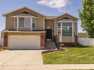 1916 S 1600 W, Woods Cross, UT 84087
