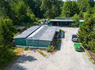 23519 Lougheed Hwy, Maple Ridge, BC V2W1B8