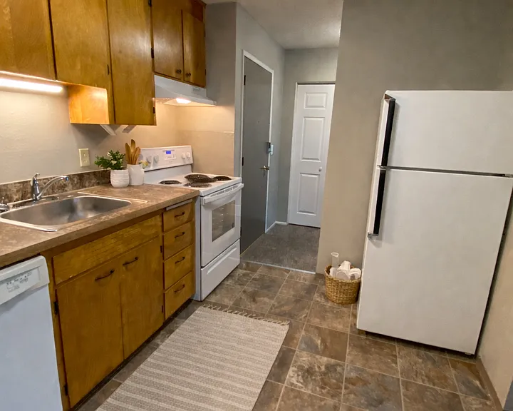 1020 S 41st Ave #16 — Photo 3