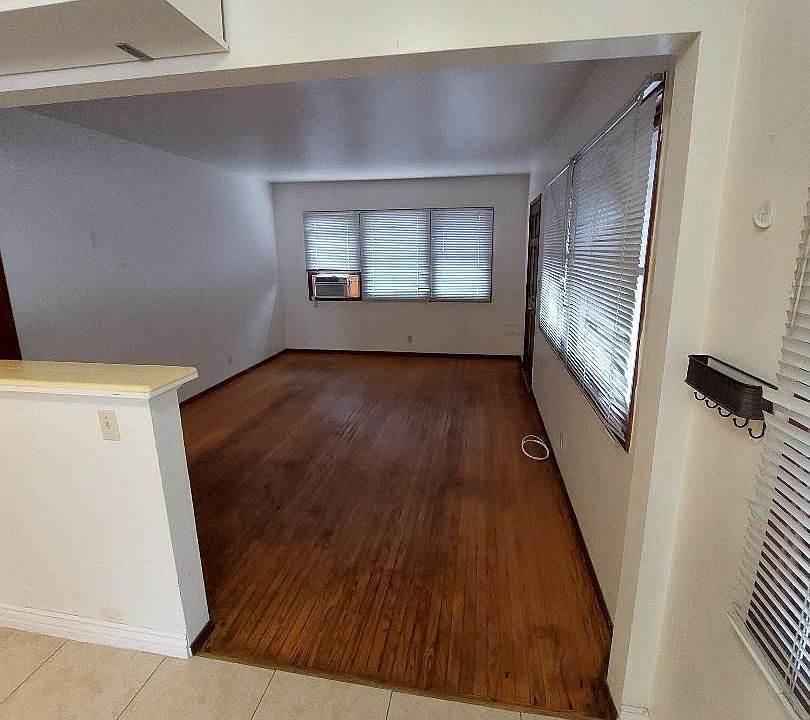 1st image of 9525 Workman Ave