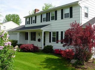 20 Sandpiper Hl, Fairport, NY 14450