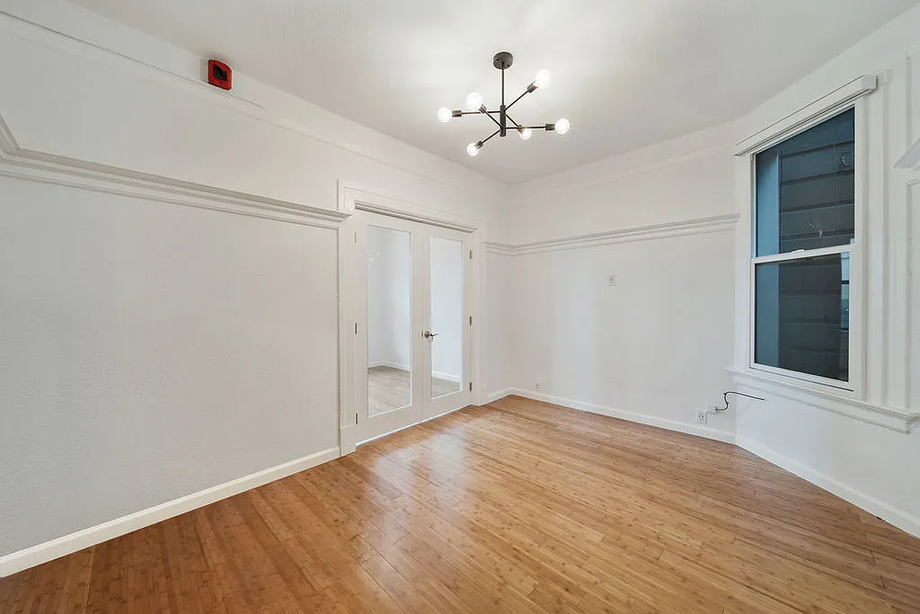 1290 Jackson St — Photo 3