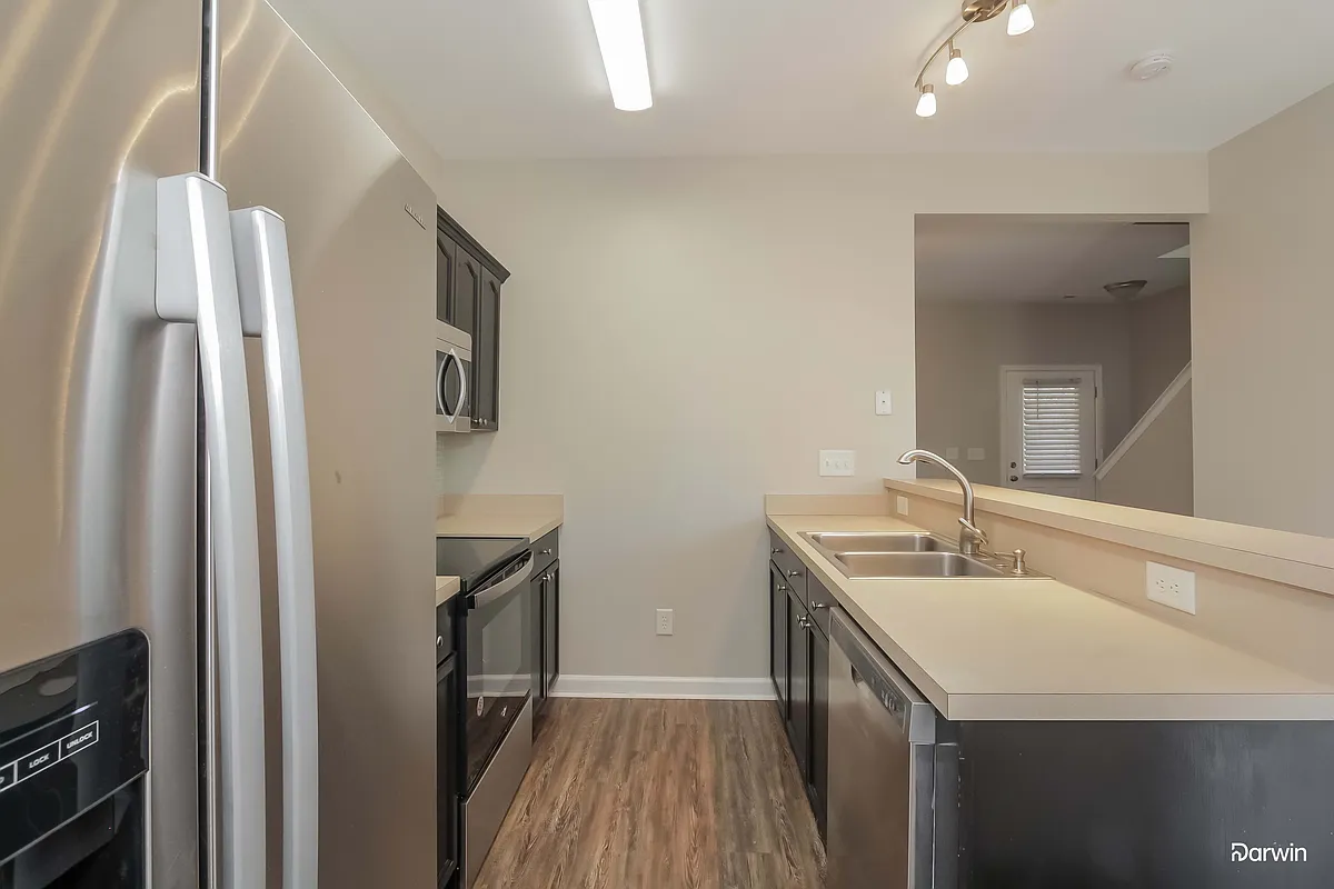 Building Photo - 7943 Rolling Meadows Ln