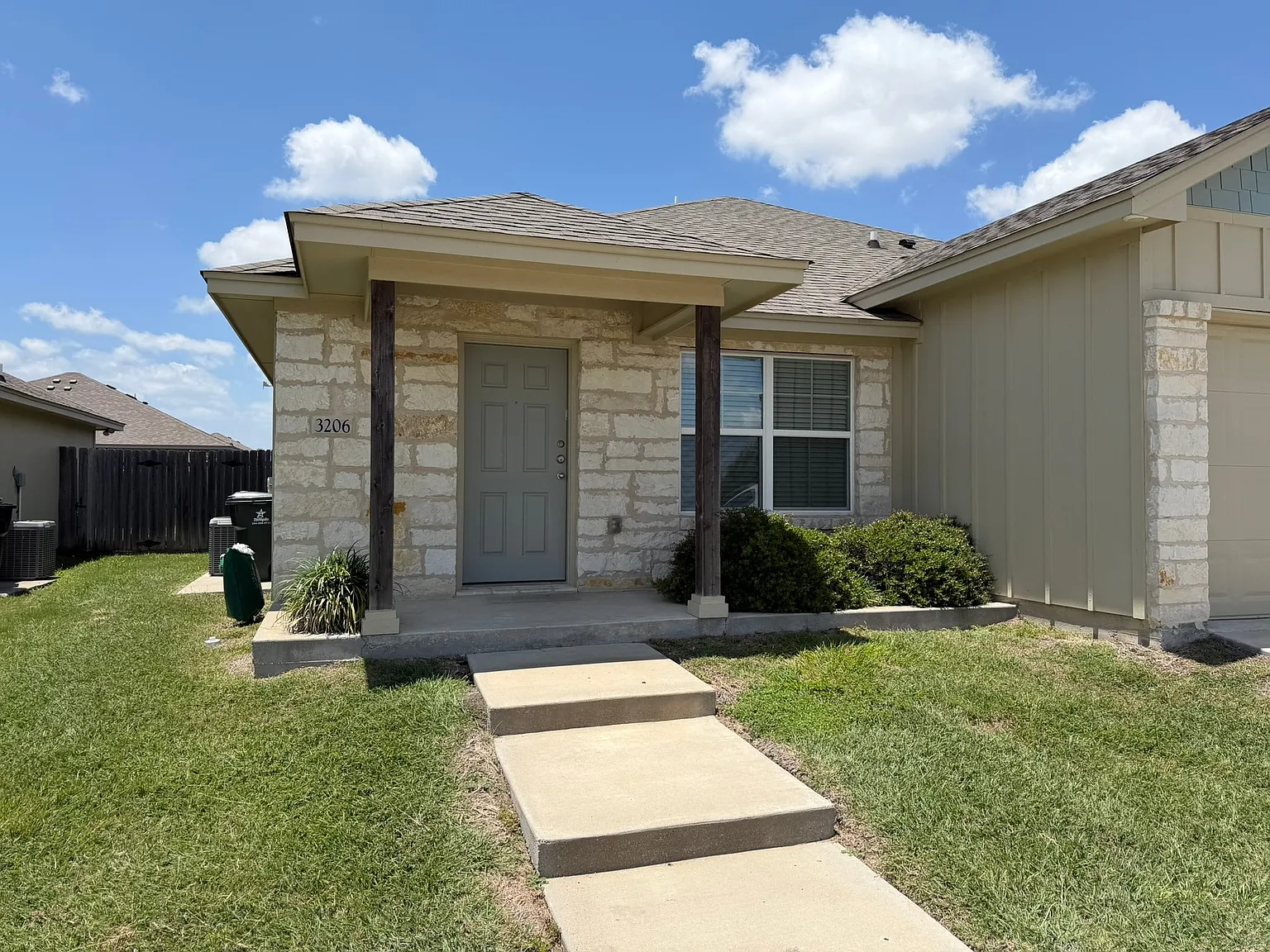 3206 Addison Way — Photo 3