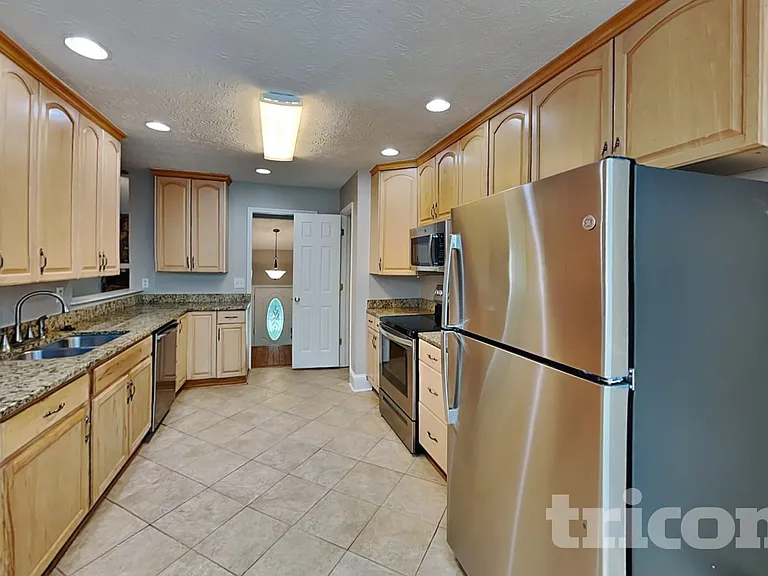 6583 Oakwood Dr — Photo 4