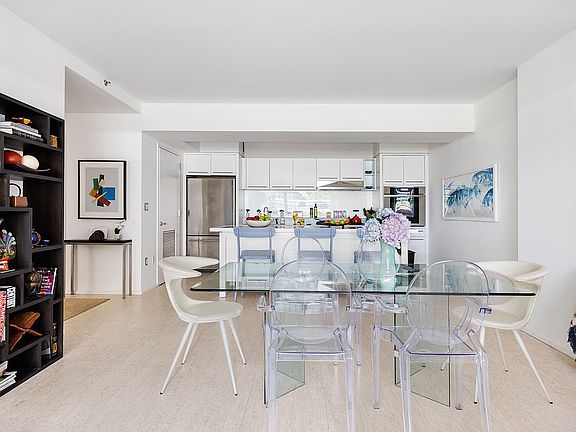 4th image of 231 10th Ave APT 3A