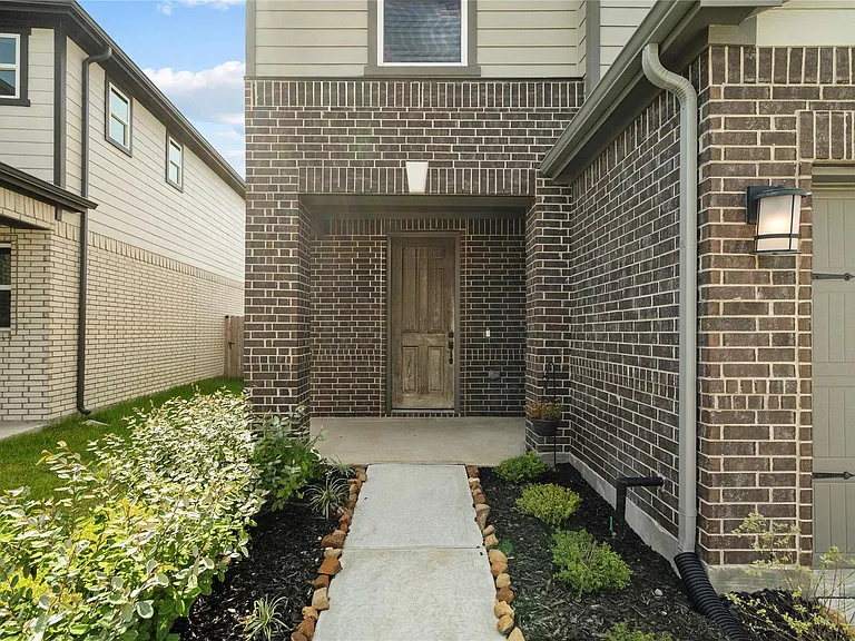15631 Tawny Stark Dr — Photo 6