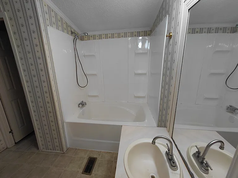 114 Goddard Rd #2 — Photo 12
