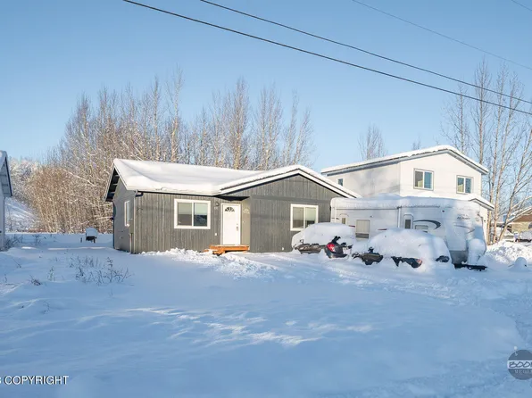 351 E Eagle Ave, Palmer, AK 99645