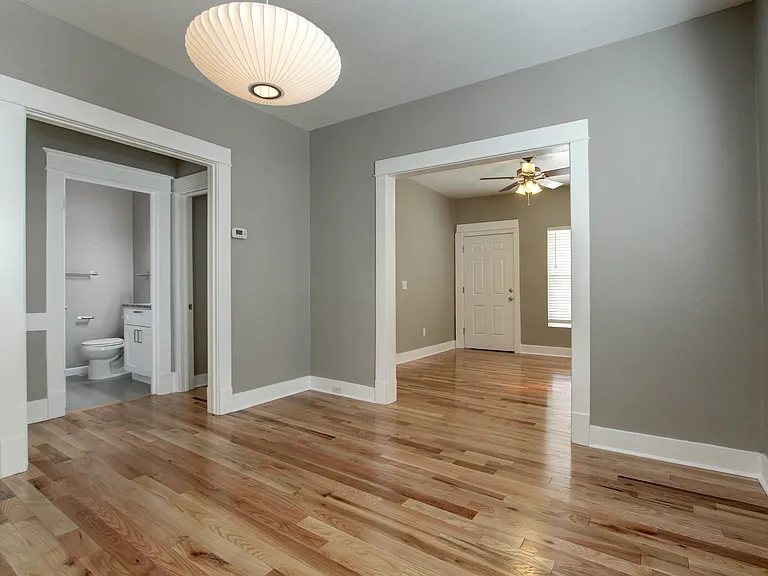 1385 S Logan St — Photo 4