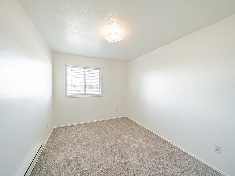 2022 W Broadway St #2022 — Photo 19